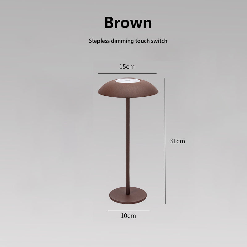 Luna opladelig bordlampe i brun med mål og touch dæmpning i moderne nordisk design