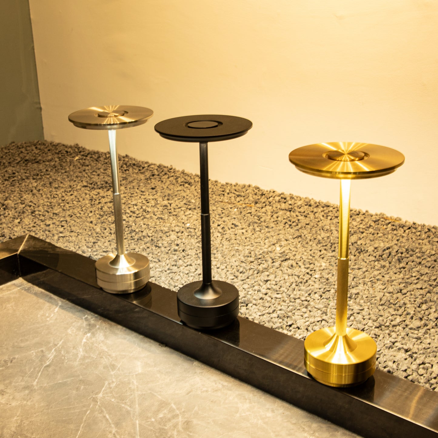 Nordika Classic opladelige bordlamper i guld, sort og sølv med eksklusivt nordisk design